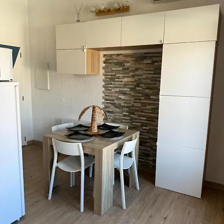 Apartmán Bord De Equipe 4 Personnes ,1 Lit Double Et 1 Lit Superpose, Acces Direct Plage, Climatisation, Parking Prive Gratuit *