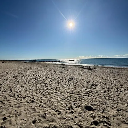 Apartmán Bord De Equipe 4 Personnes ,1 Lit Double Et 1 Lit Superpose, Acces Direct Plage, Climatisation, Parking Prive Gratuit